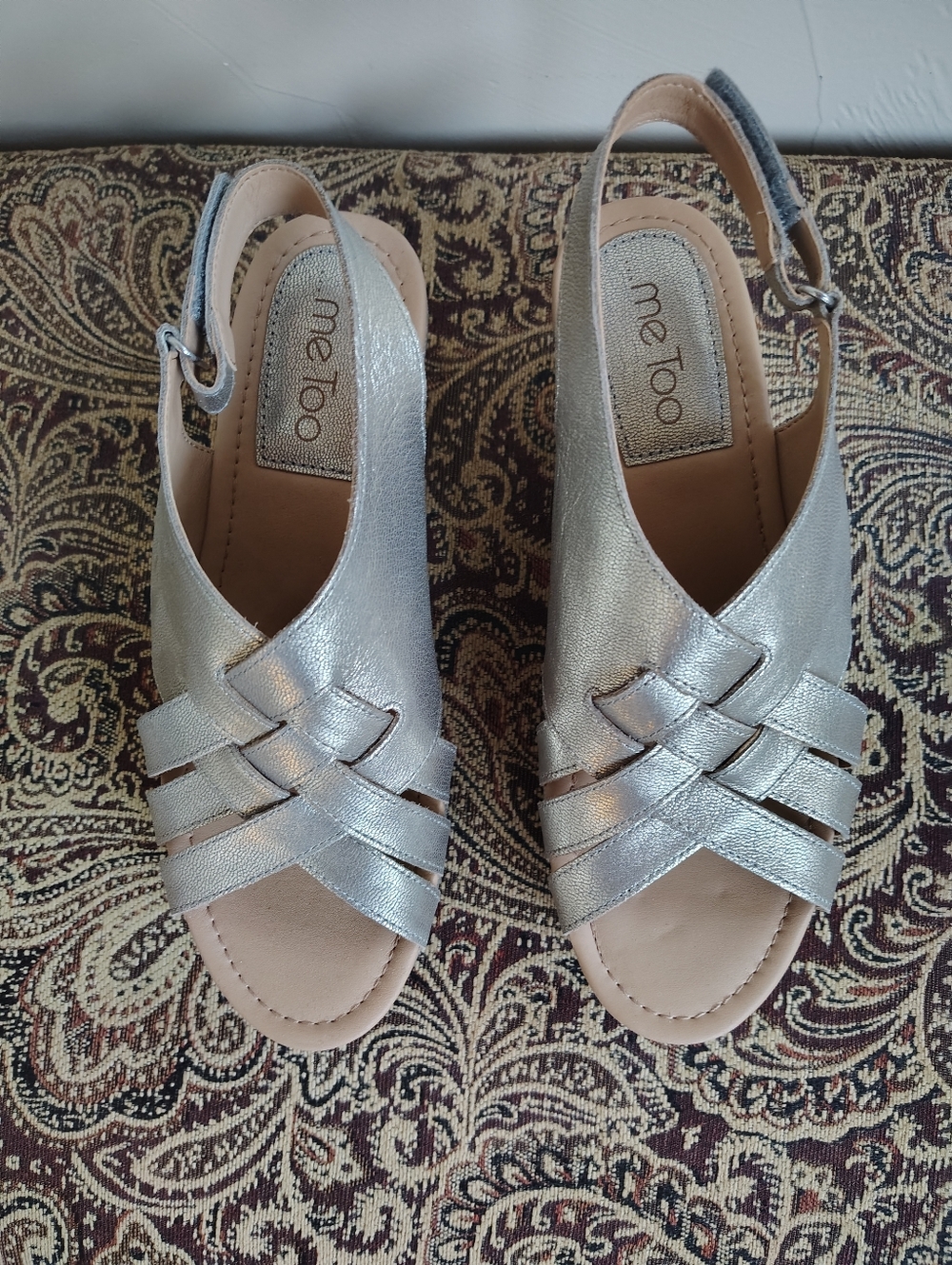 me too Metallic Silver Braided Slingback Sandals 7.5
